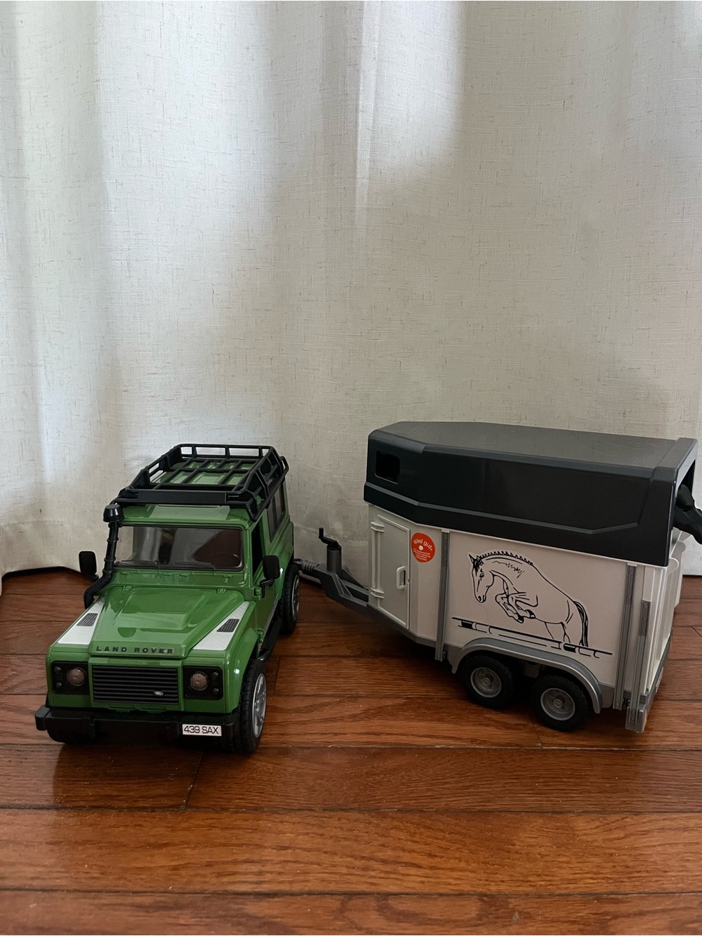 Bruder 02592 Land Rover Defender with Horse Trailer and Horse